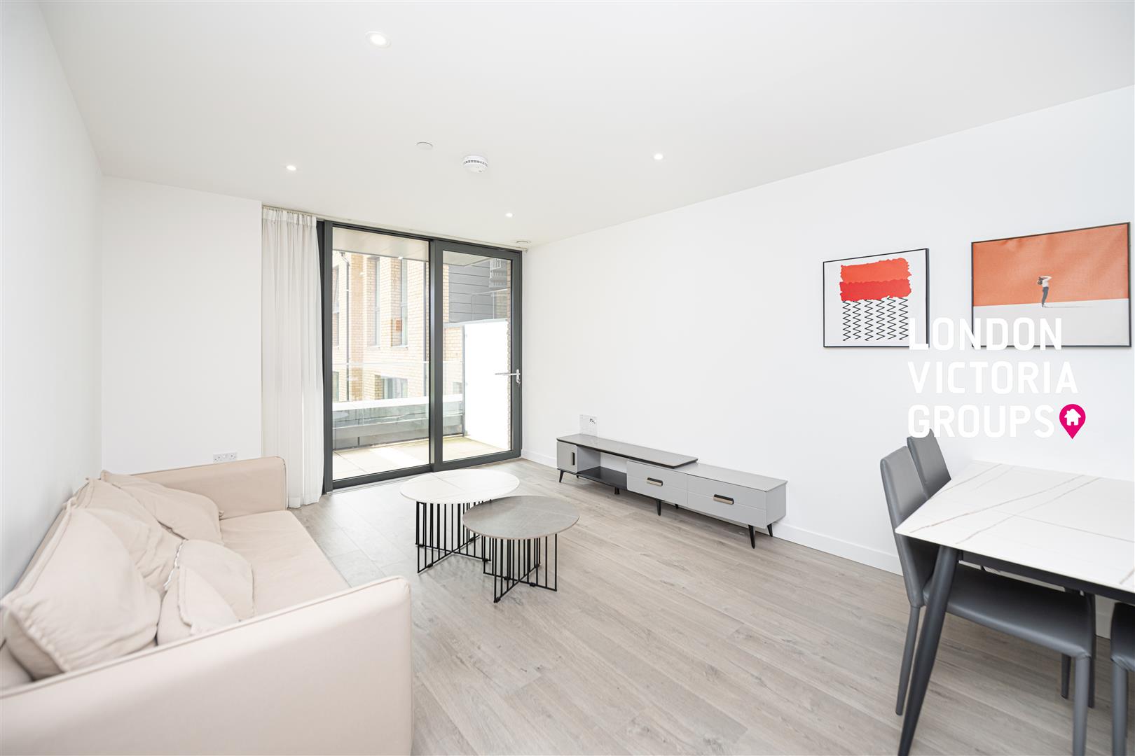 2 bed property in Willowbrook House, Coster Avenue, LONDON